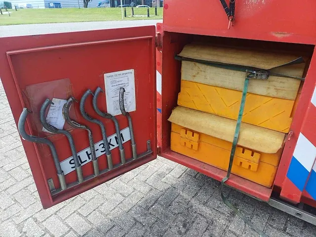 Schenk afzetcontainer met 3km 6" slangen - afbeelding 13 van  25