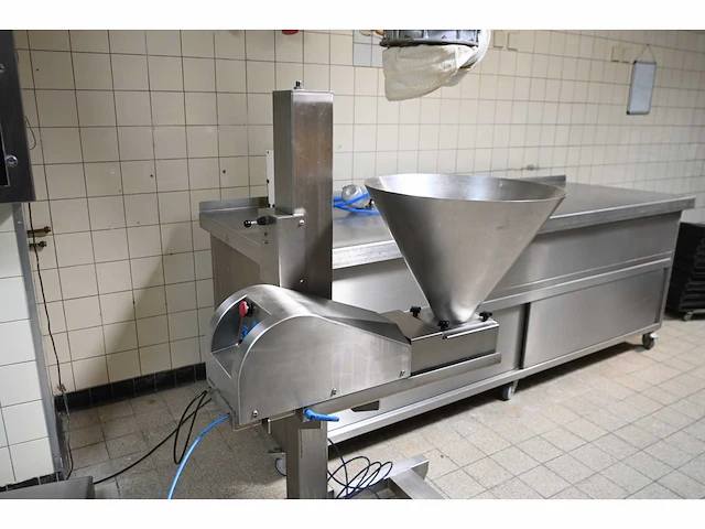 Schep welding rvs oliebollen doseermachine - afbeelding 6 van  10