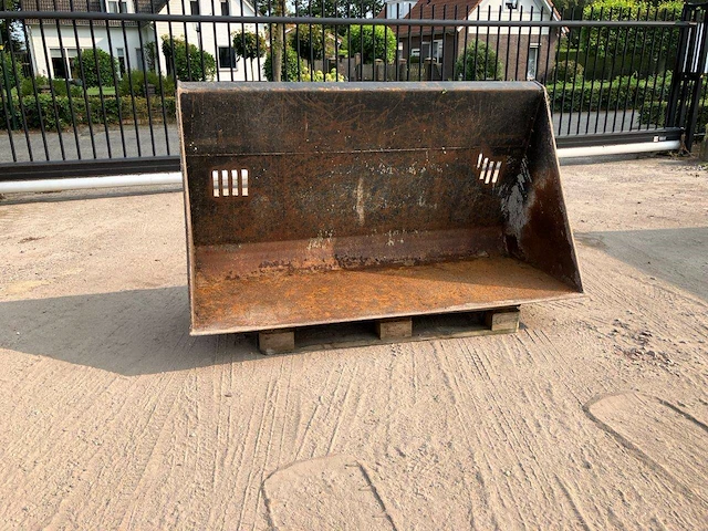 Schepbak 180cm voor shovel - afbeelding 1 van  1