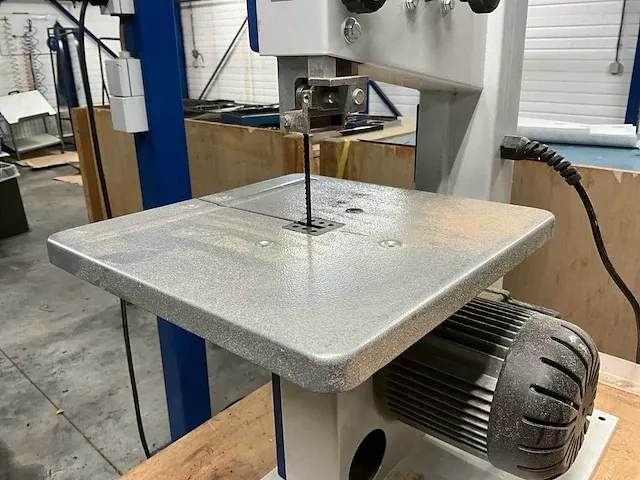 Scheppach hbs 20 elektrische lintzaagmachine - afbeelding 3 van  9