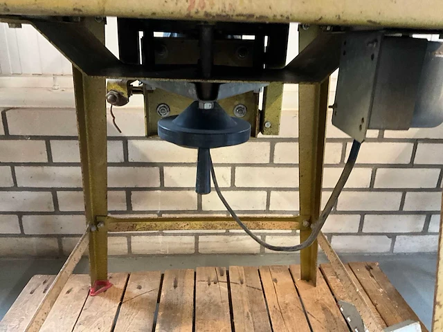 Scheppach tafel- en spilfreesmachine - afbeelding 4 van  9