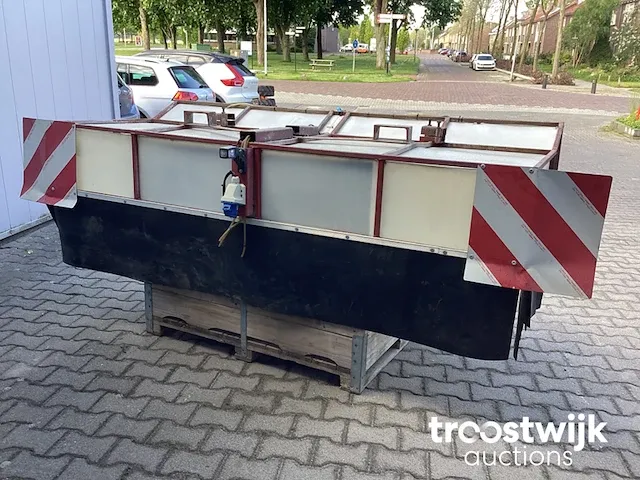 Schijfvernevalaar - afbeelding 8 van  10