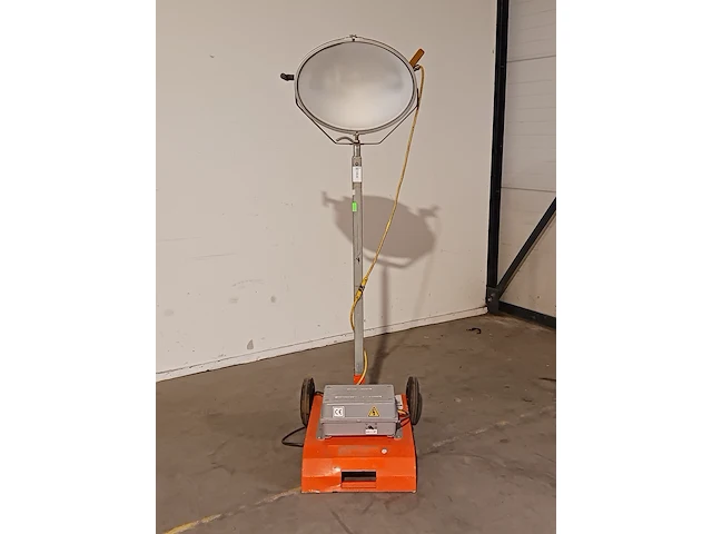 Schijnwerper 500w led incl. statief allmand, pal1000w2 50hz, bouwjaar 2014 - afbeelding 2 van  6