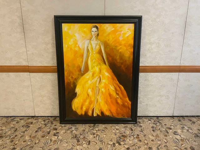 Schilderij dame in gele jurk - afbeelding 1 van  4