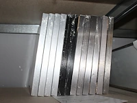 Schilderijlijsten op schap 13 stuks afm. 20 x 20 cm. - afbeelding 2 van  2