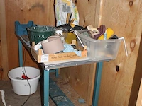 Schildersprodukten w.o. lakken, tex, tape, schuurpapier, rollers en kwasten. - afbeelding 3 van  7
