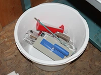 Schildersprodukten w.o. lakken, tex, tape, schuurpapier, rollers en kwasten. - afbeelding 5 van  7