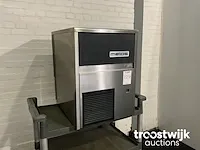 Schilferijsmachine - afbeelding 1 van  10
