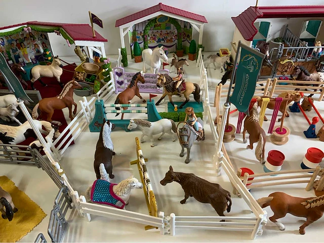 Schleich horse club inclusief paarden - afbeelding 11 van  17