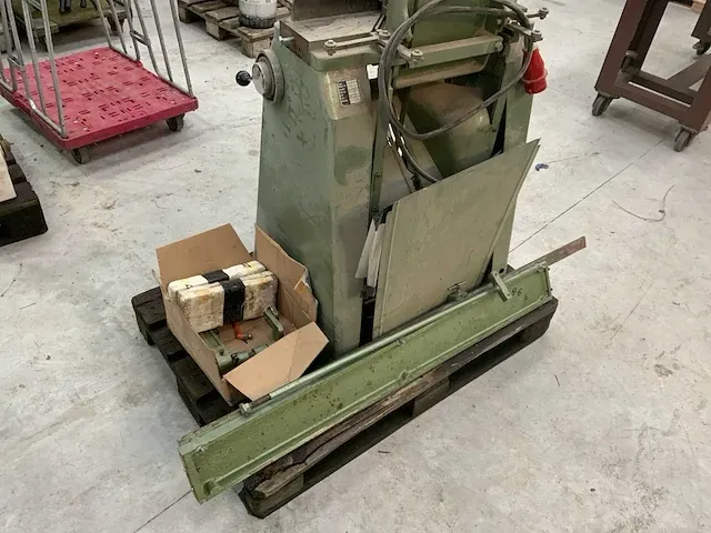 Schleiger iv.m verstekponsmachine - afbeelding 6 van  7