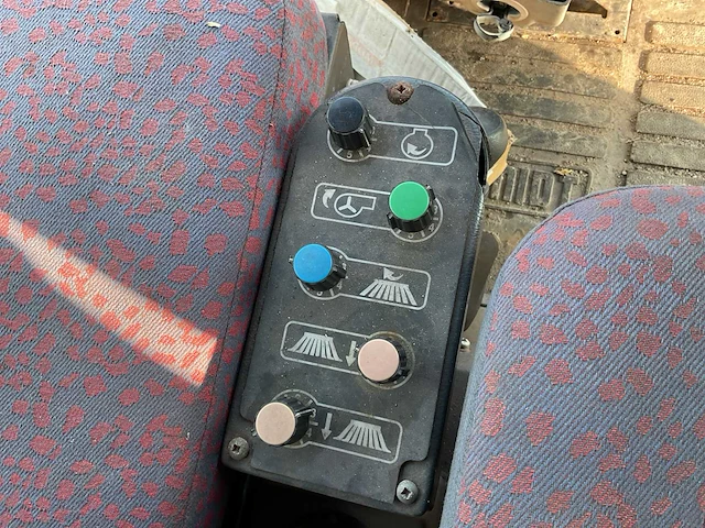 Schmidt - compact 200 - straatveegmachine (only for parts) - afbeelding 11 van  12