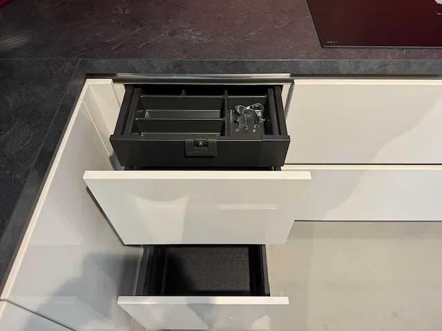 Schmidt - showroomkeuken - afbeelding 10 van  30