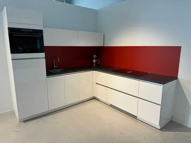 Schmidt - showroomkeuken - afbeelding 1 van  30