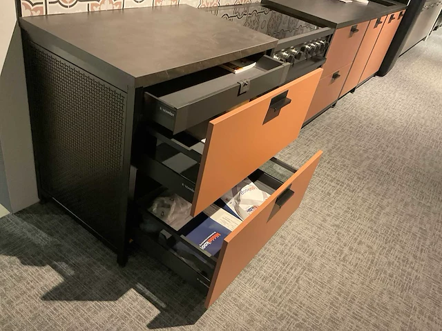 Schmidt evolution arcos rechtopgestelde showroomkeuken - afbeelding 4 van  36