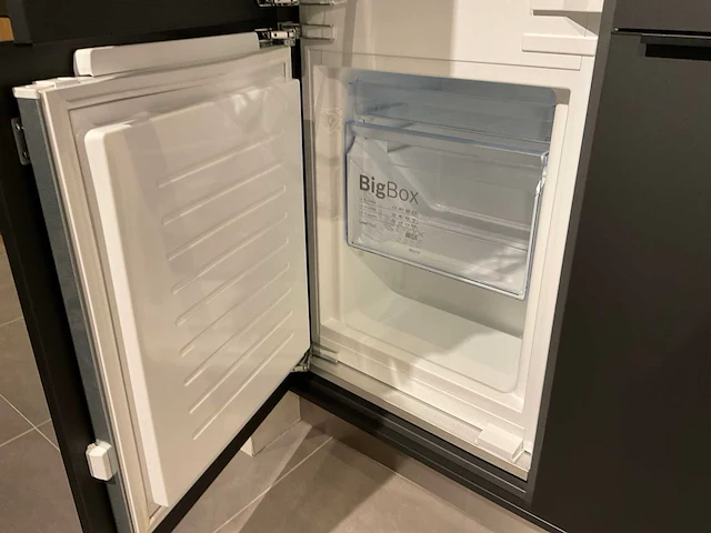Schmidt evolution arcos supermat twin hoekopgestelde showroomkeuken - afbeelding 39 van  45