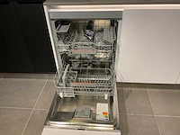 Schmidt evolution arcos supermat twin hoekopgestelde showroomkeuken - afbeelding 41 van  45