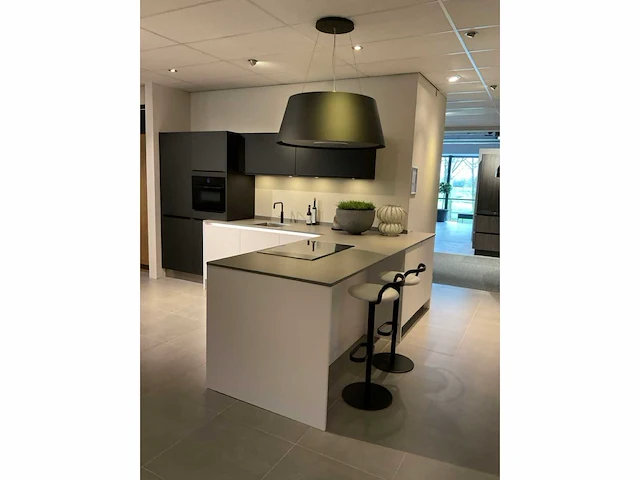 Schmidt evolution arcos supermat twin hoekopgestelde showroomkeuken - afbeelding 4 van  45