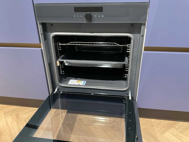Schmidt evolution loft micron 21 eolis hoekopgestelde showroomkeuken - afbeelding 24 van  32