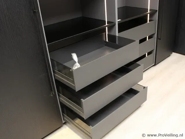 Schmidt kledingkast zerox - afbeelding 9 van  15