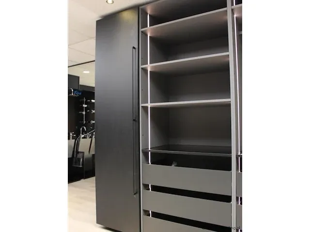 Schmidt kledingkast zerox - afbeelding 11 van  15