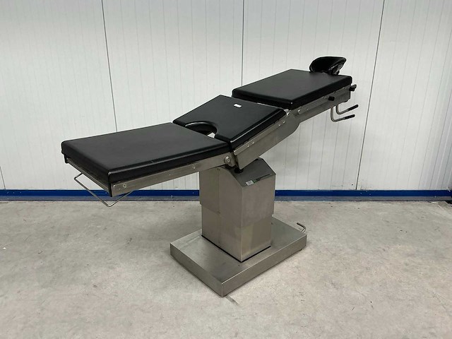 Schmitz - medi-matic 125 - mechanische operatietafel - afbeelding 1 van  6