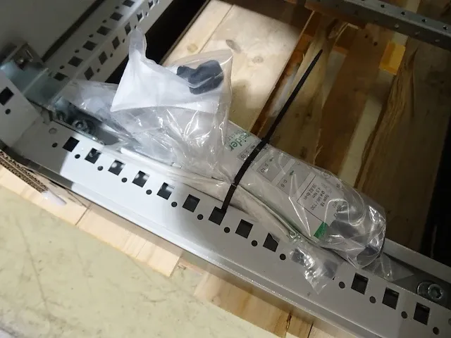Schneider - spacial nsygpsfmod60l - schakelkast - afbeelding 10 van  11