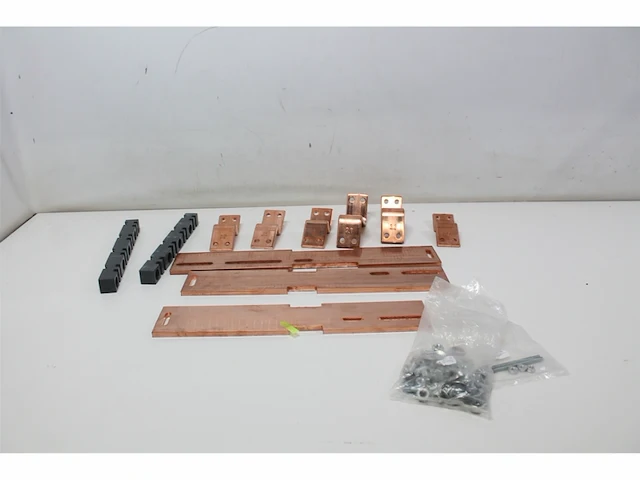 Schneider 04487 aansluiting voor verticale vaste ns1600 3p 1600a - afbeelding 2 van  3