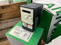 Schneider altivar atv312h037m3b frequentieregelaar - afbeelding 1 van  5