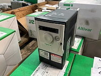 Schneider atv312h018m2b frequentieregelaar (2x) - afbeelding 1 van  6