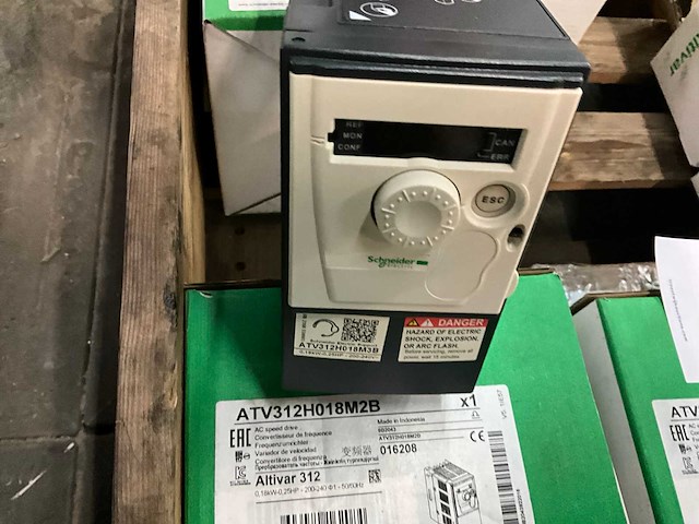Schneider atv312h018m2b frequentieregelaar (2x) - afbeelding 4 van  6