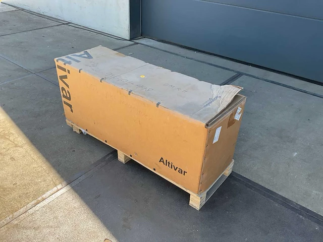 Schneider electric altivar 650 frequentieregelaar frequentieregelaar - afbeelding 10 van  10