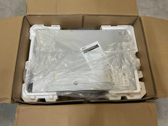 Schneider electric apc smart-ups, line interactive, 1500va, rackmount 1u - afbeelding 5 van  9