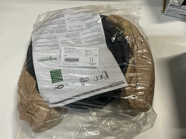 Schneider electric evlink oplaadkabel 7m - afbeelding 2 van  3