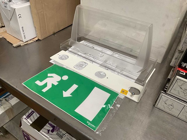 Schneider electric exiway one exit sign kit (4x) - afbeelding 3 van  4