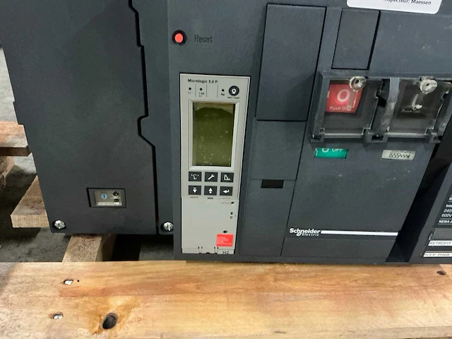 Schneider nw16 h2 circuit breaker - afbeelding 3 van  5