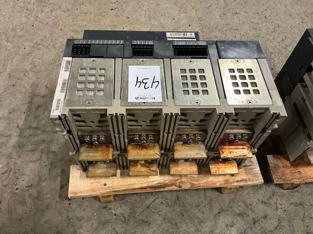 Schneider nw16 h2 circuit breaker - afbeelding 5 van  5