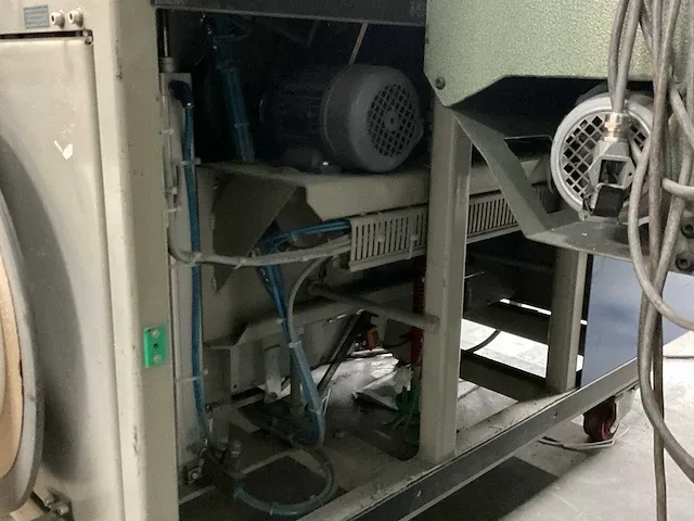 Schneider ozga so 2004 q omsnoeringsmachine - afbeelding 2 van  14
