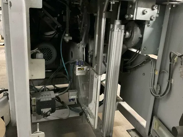 Schneider ozga ssb 2200.1 q omsnoeringsmachine - afbeelding 11 van  11
