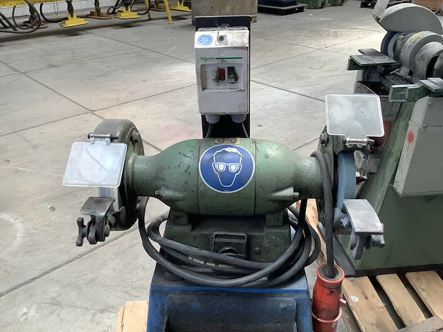 Schneider werkbankslijpmachine - afbeelding 2 van  5