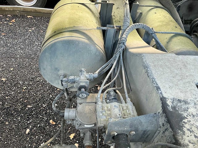 Schnitzel mi 362 oplegger betonmixer - afbeelding 28 van  36