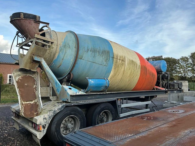 Schnitzel mi 362 oplegger betonmixer - afbeelding 31 van  36