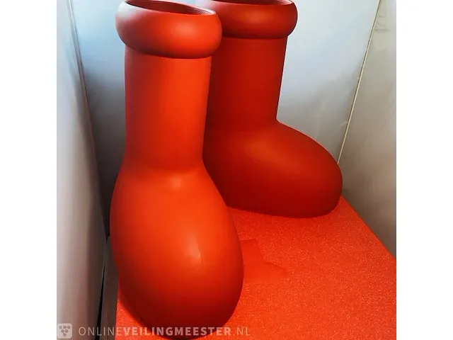 Schoenen - mschf big red boots van €1400,00 - afbeelding 14 van  14