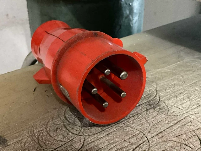 Schön zwenkarm stansmachine - afbeelding 8 van  8