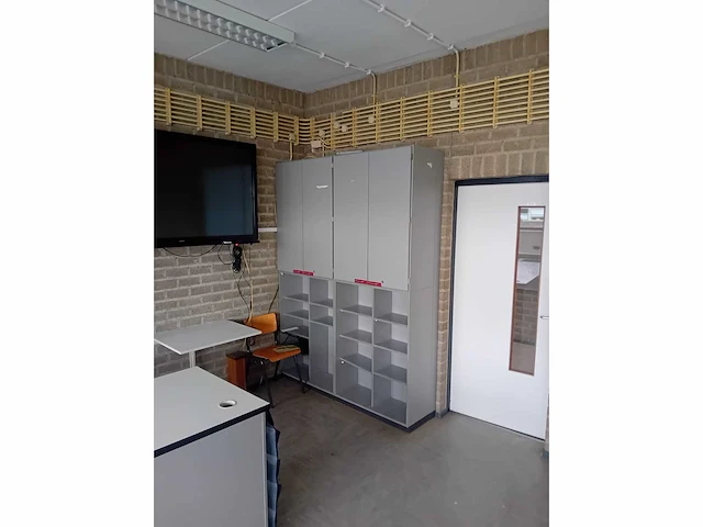 Schoolinventaris natuur/scheikunde lokaal - afbeelding 6 van  23