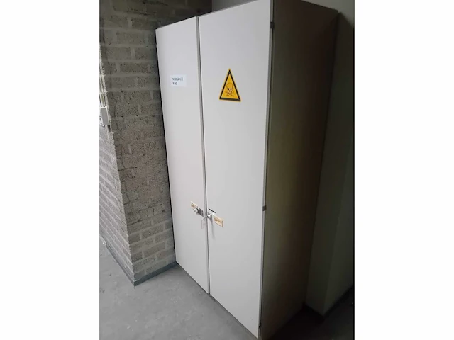 Schoolinventaris natuur/scheikunde lokaal - afbeelding 9 van  23