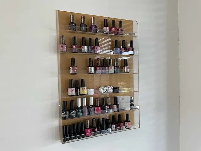 Schoonheidssalon inrichting - afbeelding 12 van  14