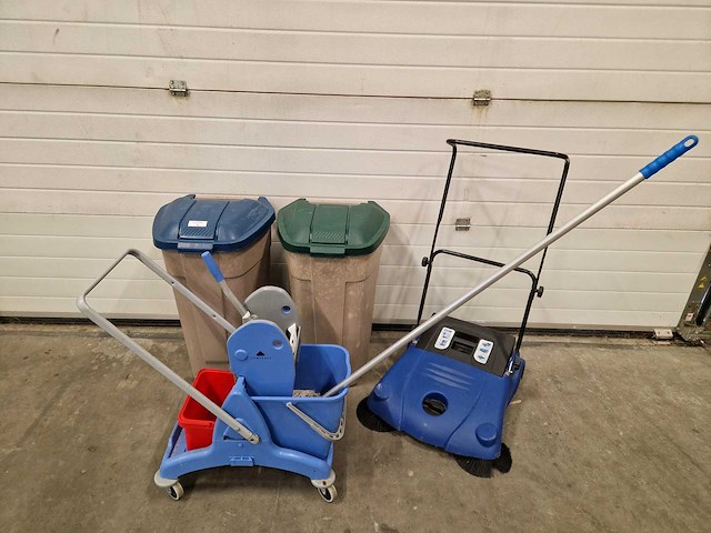 Schoonmaak artikelen (4x) - afbeelding 1 van  1