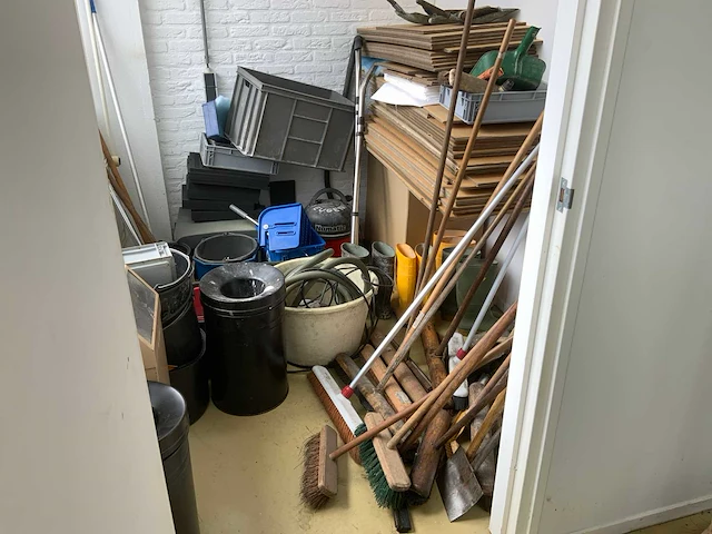 Schoonmaak gerei - afbeelding 1 van  8