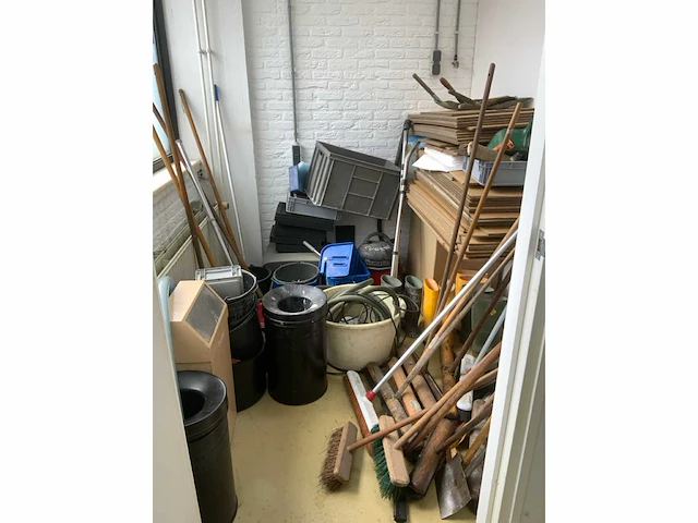 Schoonmaak gerei - afbeelding 2 van  8