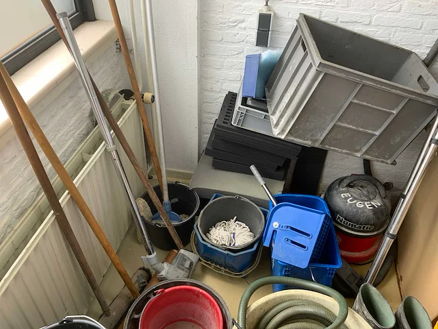 Schoonmaak gerei - afbeelding 6 van  8